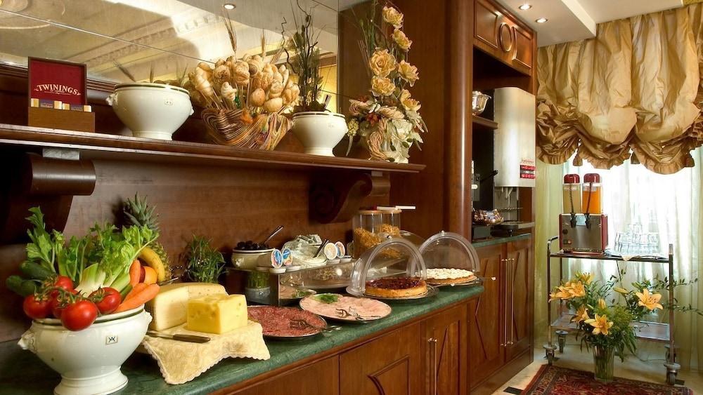 LH Hotel Andreotti photo 3