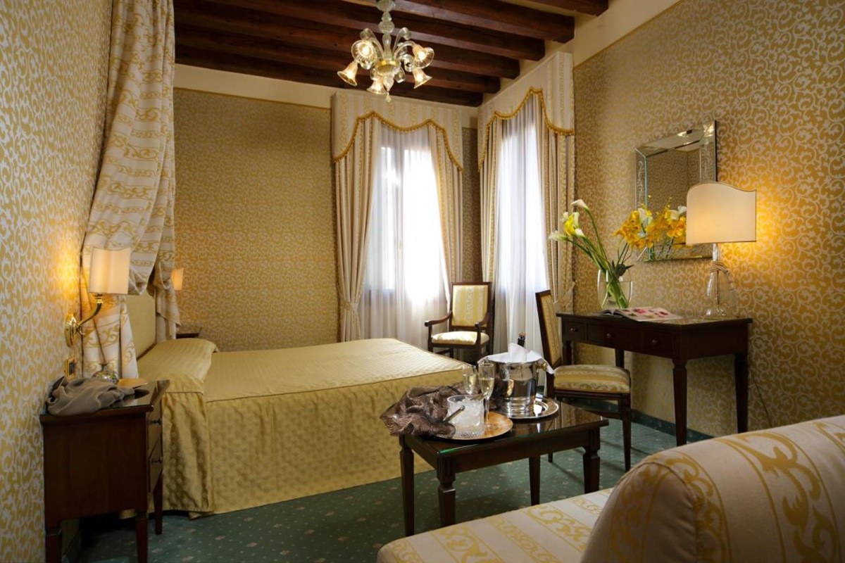 CA D'ORO photo 3