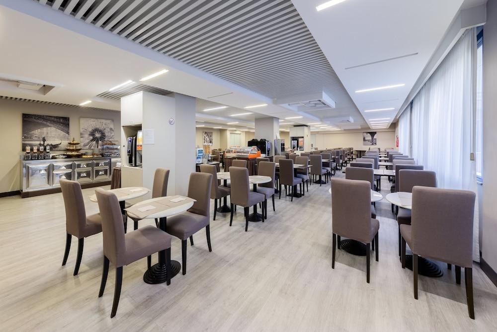 Hotel Delfino Venezia Mestre photo 2