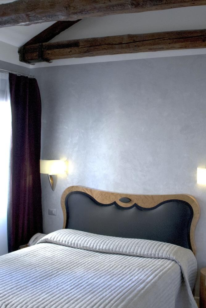 Paganelli photo 3