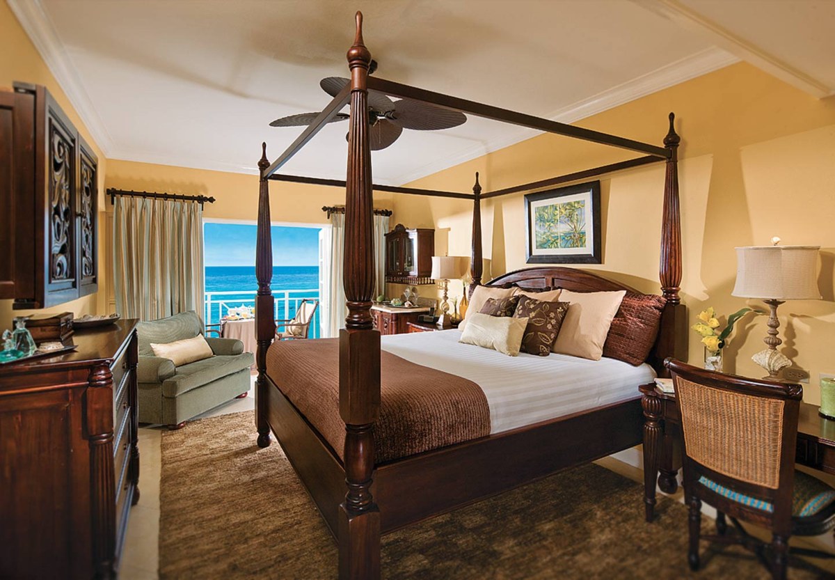 SANDALS OCHI BEACH RESORT photo 1
