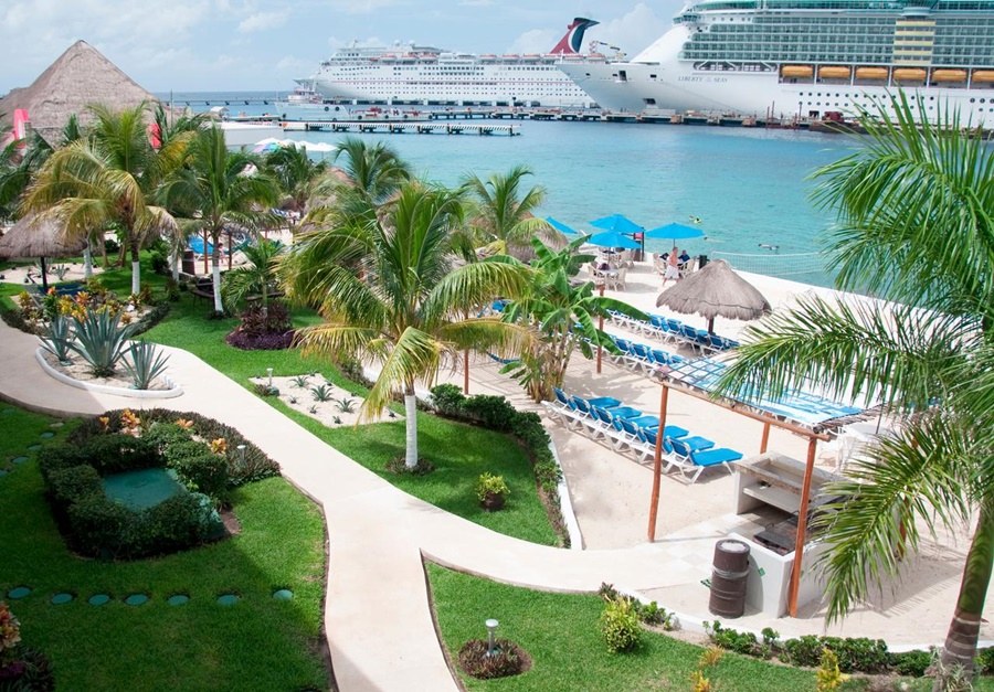 EL CID LA CEIBA BEACH HOTEL photo 1