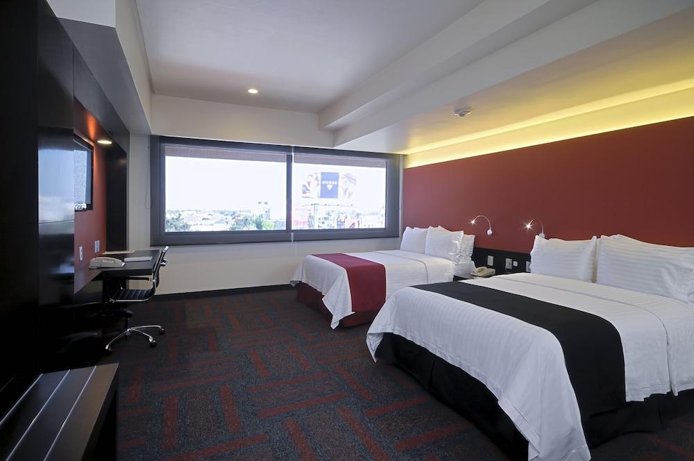 Holiday Inn Mexico Dali Aeropuerto photo 2