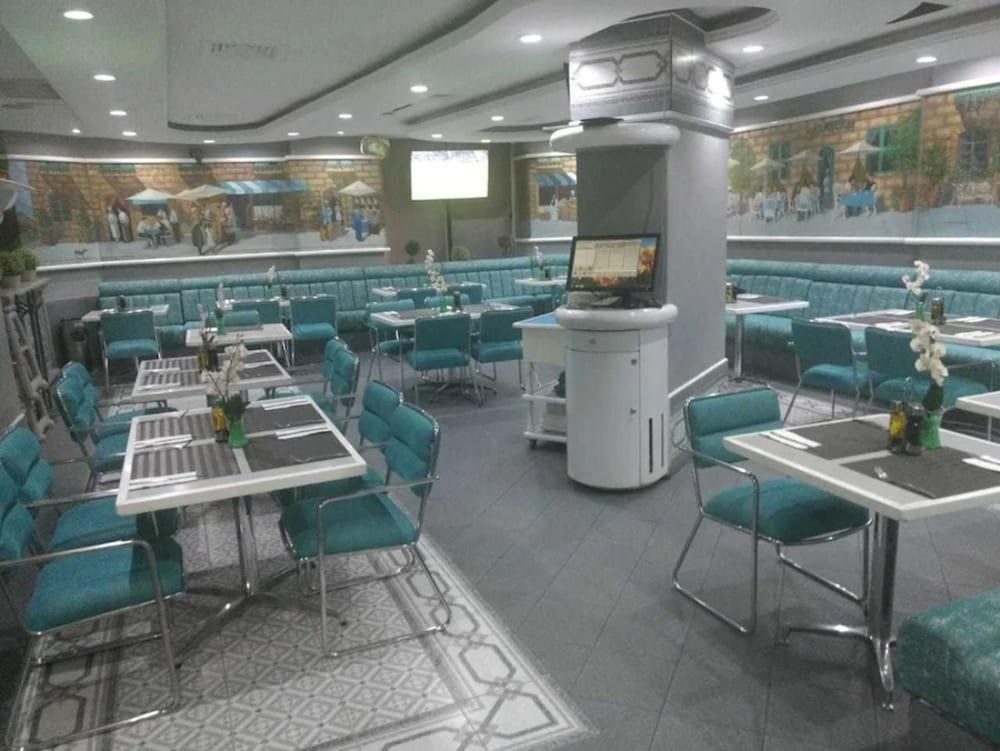 Century Reforma photo 2