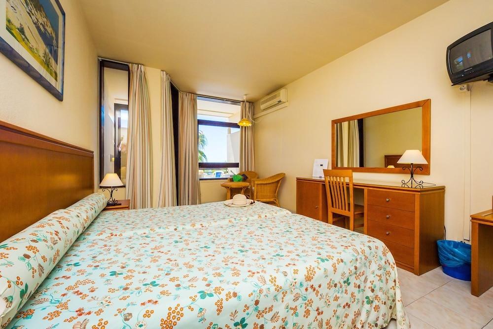 Auramar Beach Resort photo 2