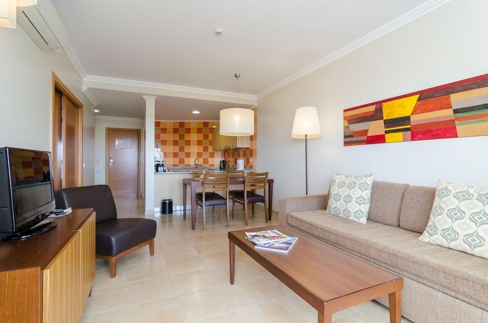 Alfagar Aparthotel photo 2