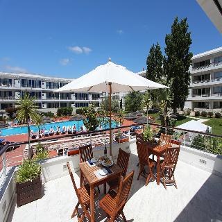 Marina Club Lagos Resort