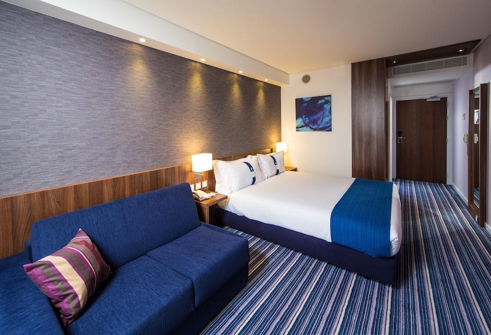 Holiday Inn Express Lisbon Airport photo 3