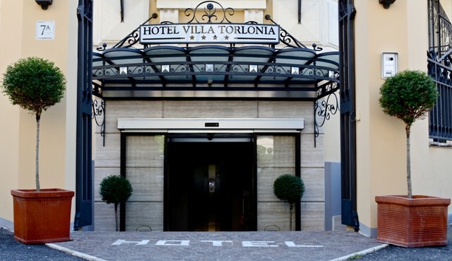 VILLA TORLONIA