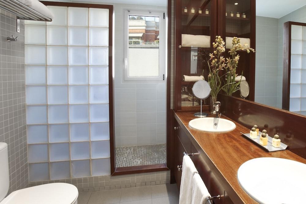 Senator Barcelona Apartments photo 3