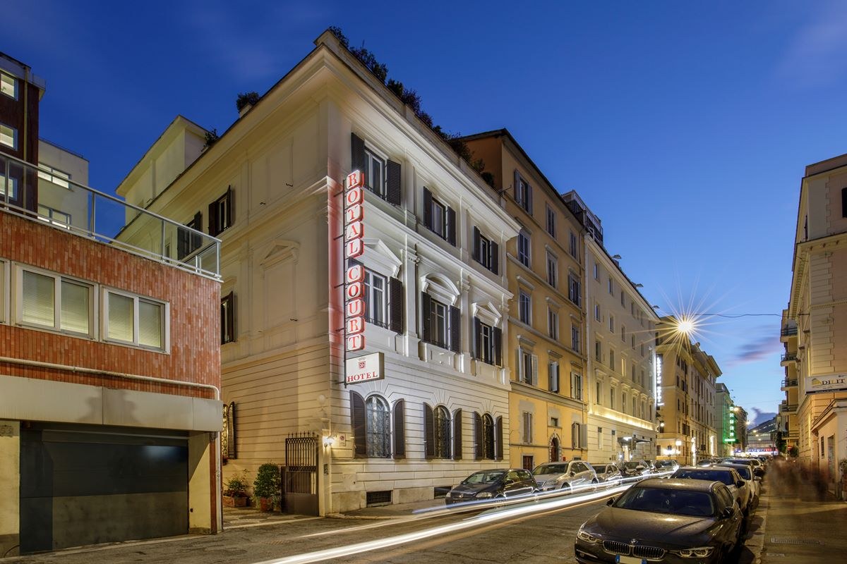 HOTEL ROYAL COURT