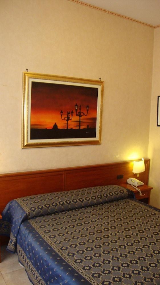 ORLANDA HOTEL photo 4