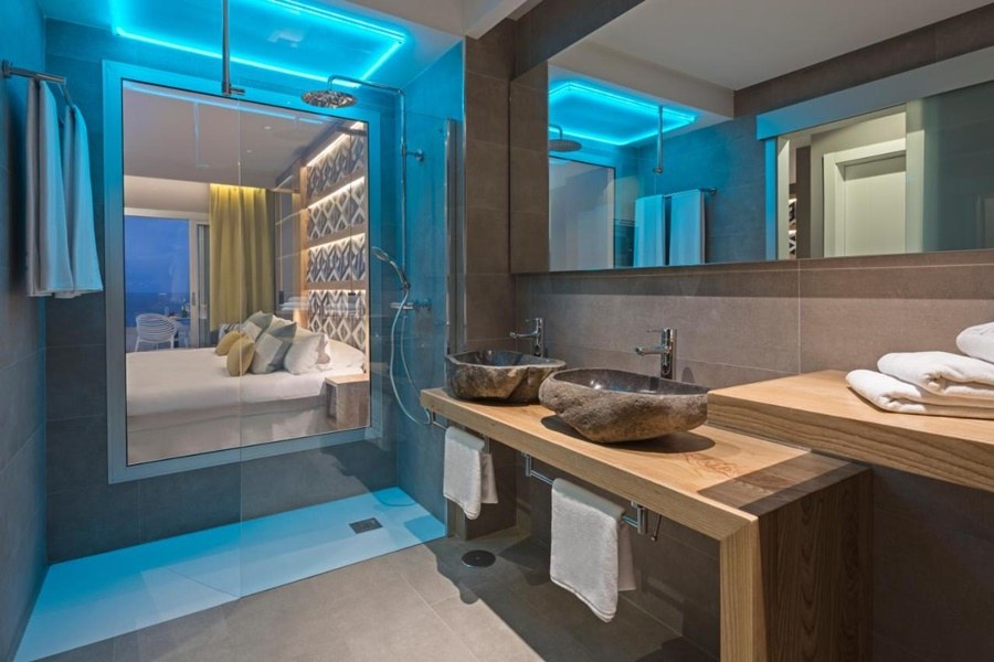 ATLANTIC MIRAGE SUITE & SPA photo 3
