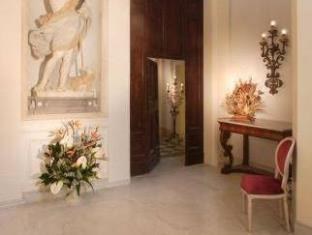 VOI DONNA CAMILLA SAVELLI photo 2
