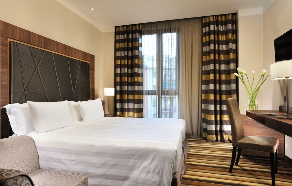 UPTOWN PALACE HOTEL