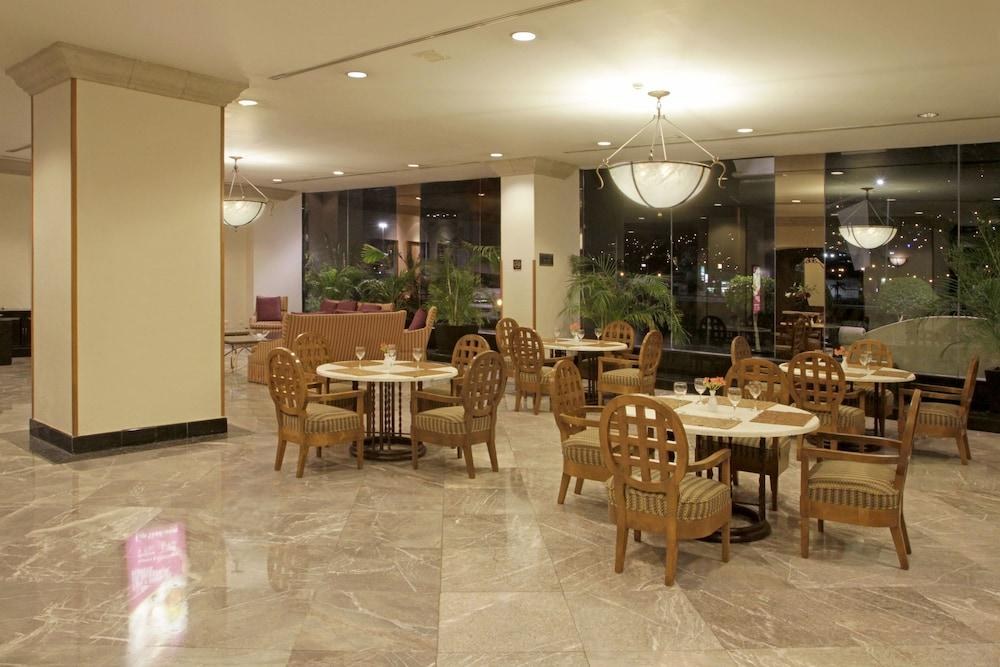 CROWNE PLAZA MONTERREY photo 4