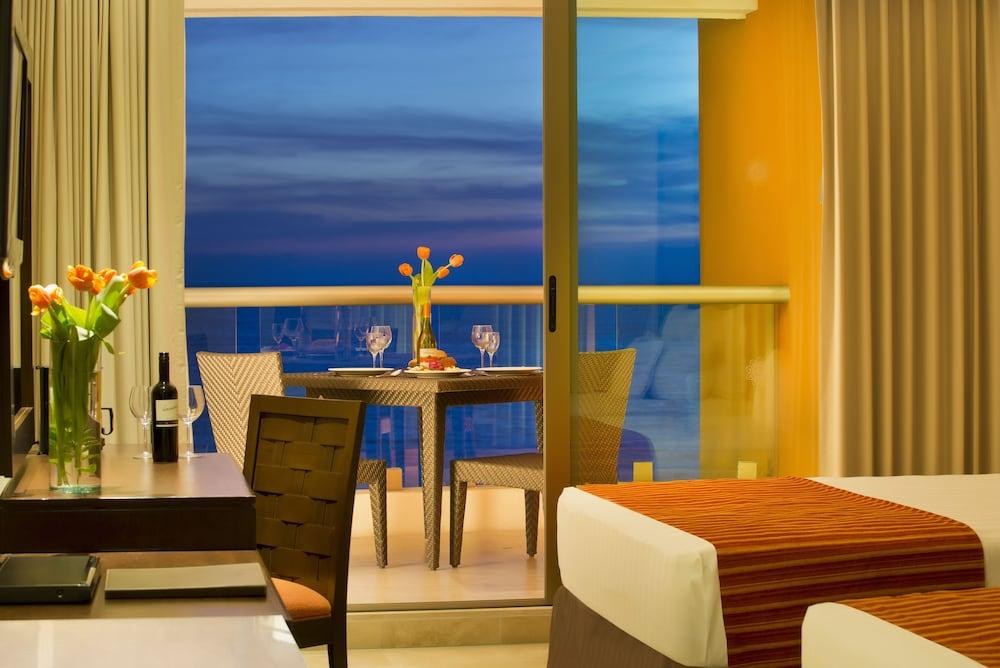 SUNSET PLAZA BEACH RESORT AND SPA photo 4