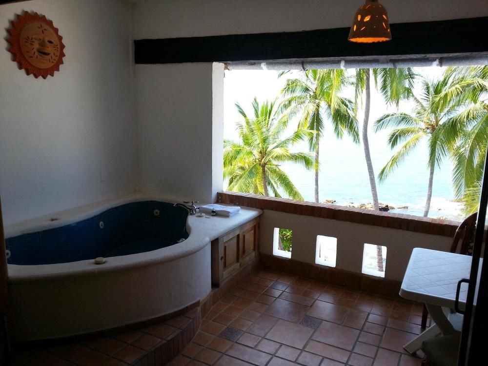 PLAYA CONCHAS CHINAS photo 1
