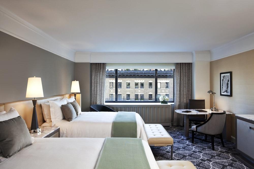 LOEWS REGENCY photo 4
