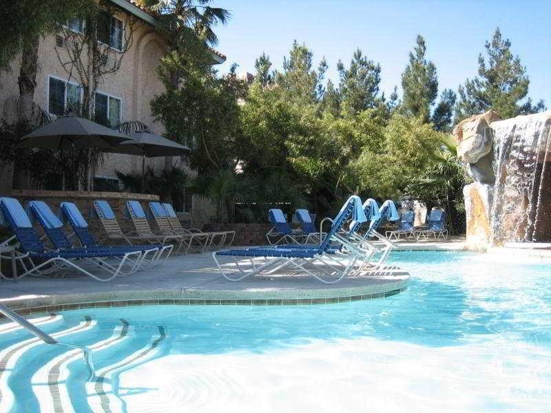 Blue Moon Gay Resort photo 1