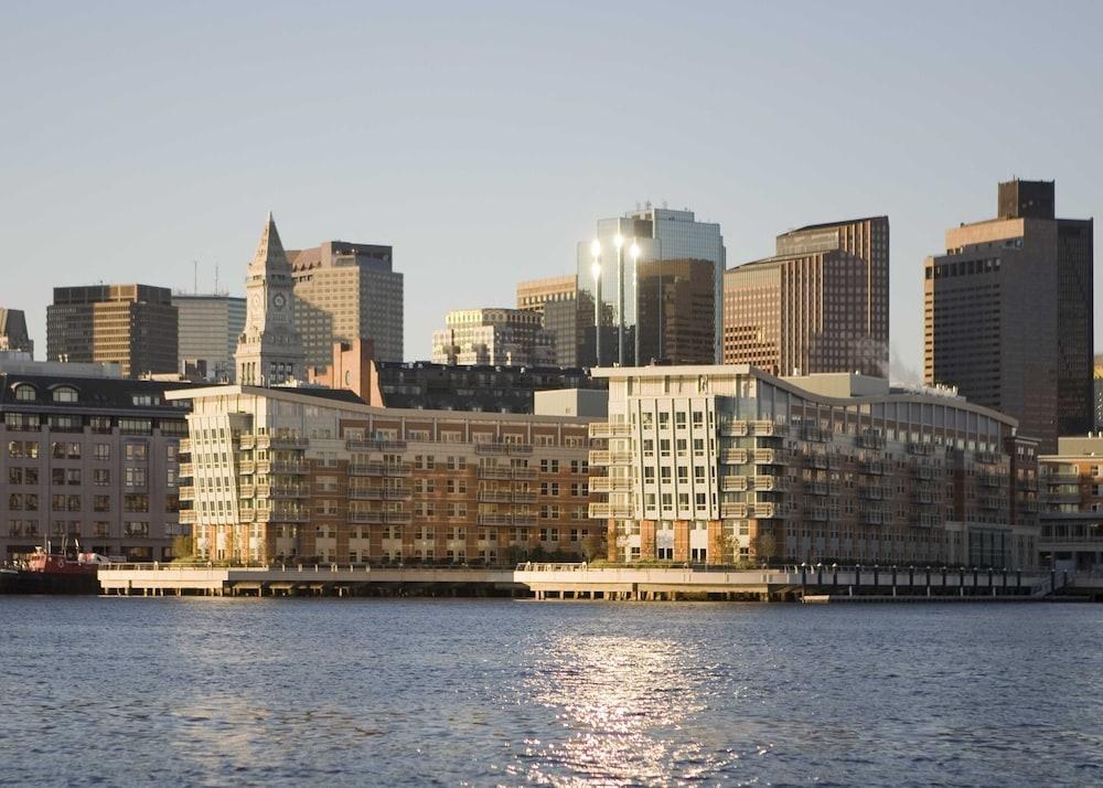 BATTERY WHARF HOTEL photo 3