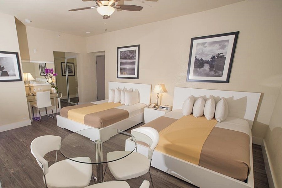 OCEAN FIVE HOTEL