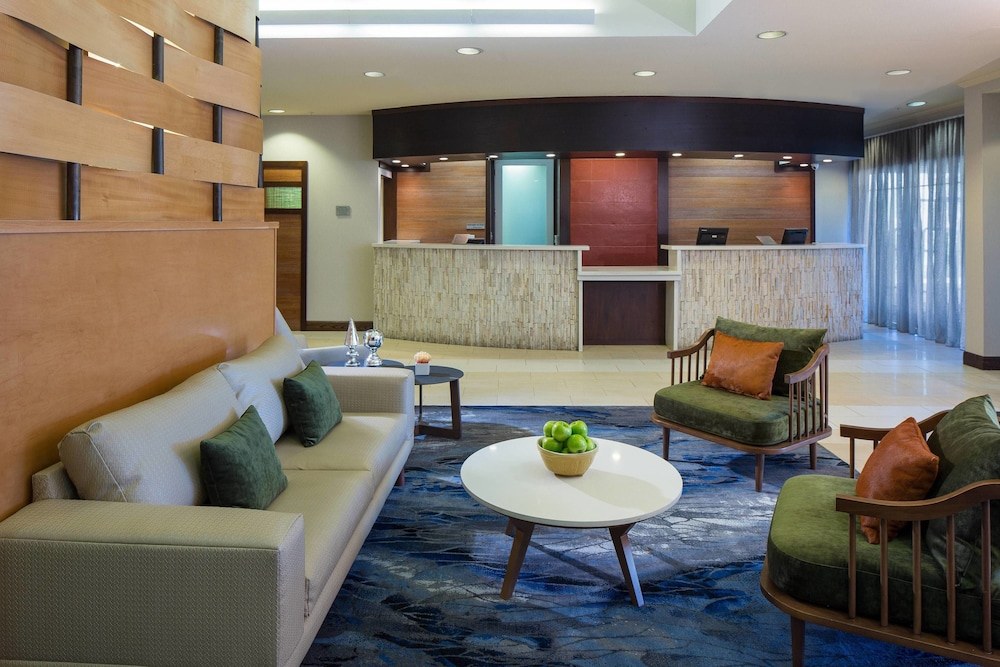FAIRFIELD INN & SUITES- ORLAND photo 2