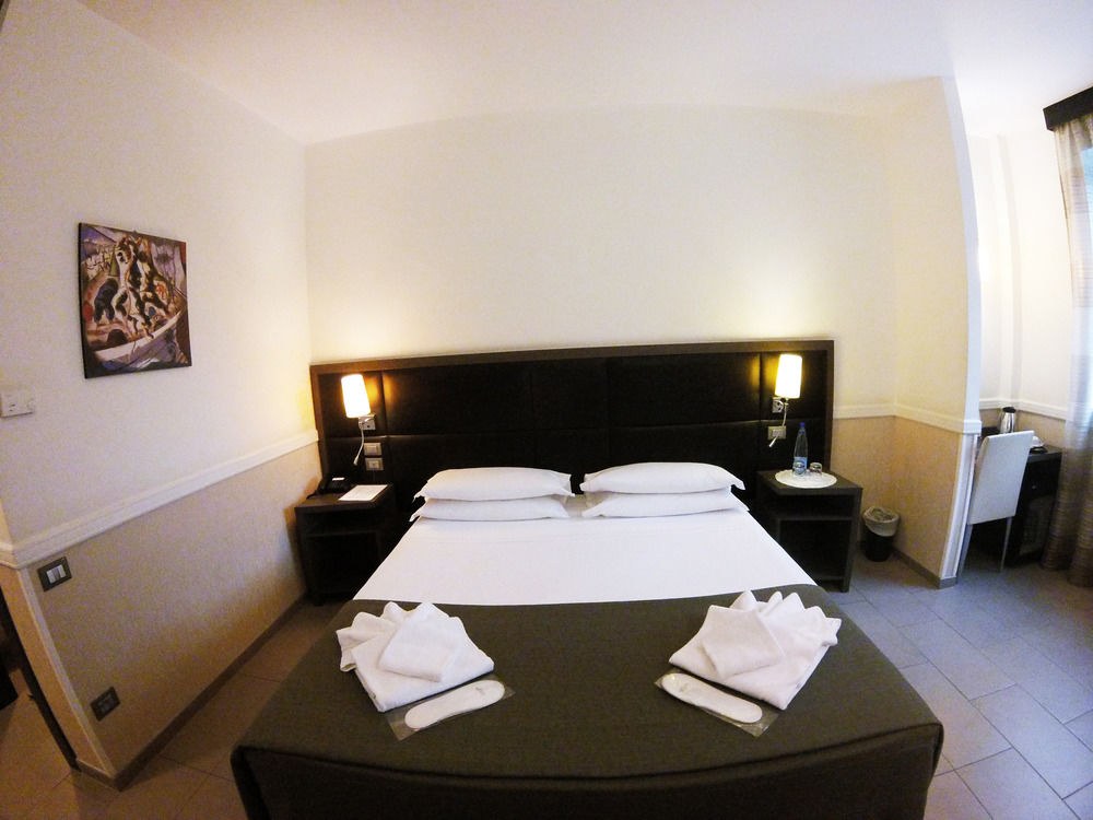 ARTIS HOTEL