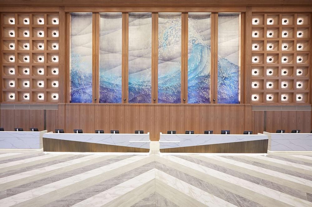 MANCHESTER GRAND HYATT photo 3