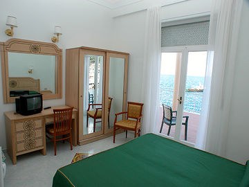 HOTEL ADMIRAL photo 2