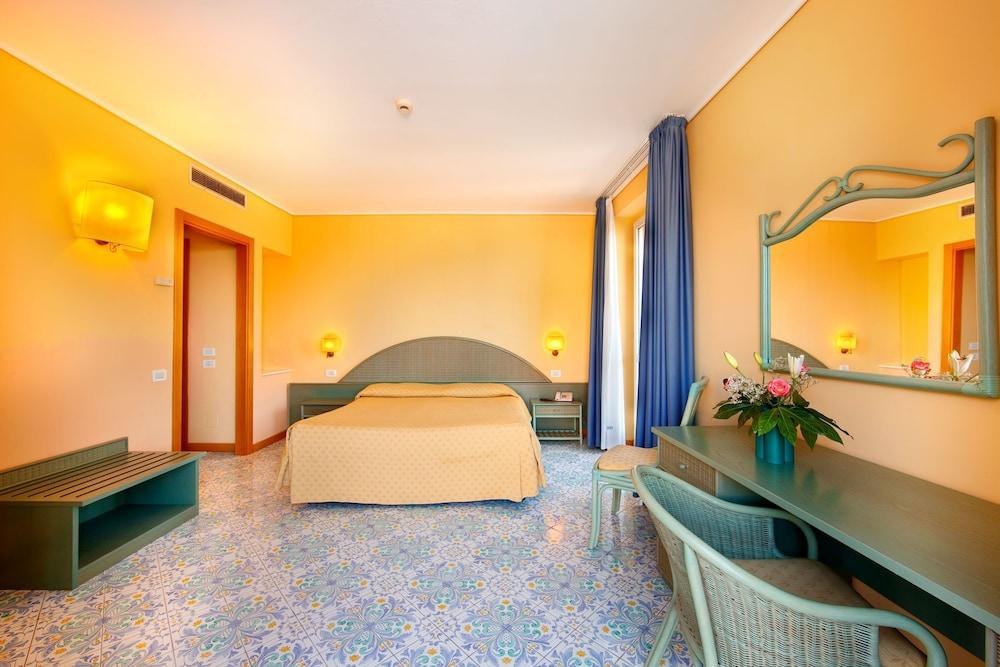 VILLA MARIA photo 2