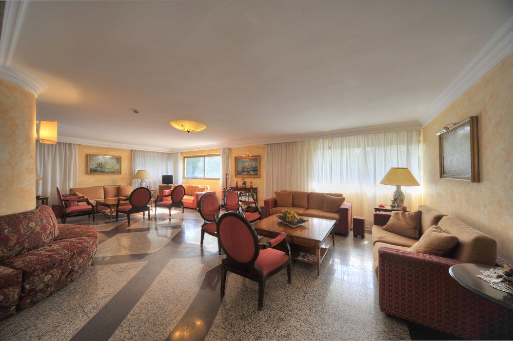 AURORA GARDEN HOTEL photo 1