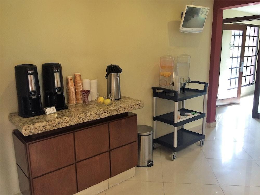 Quinta Dorada Hotel and Suites photo 4