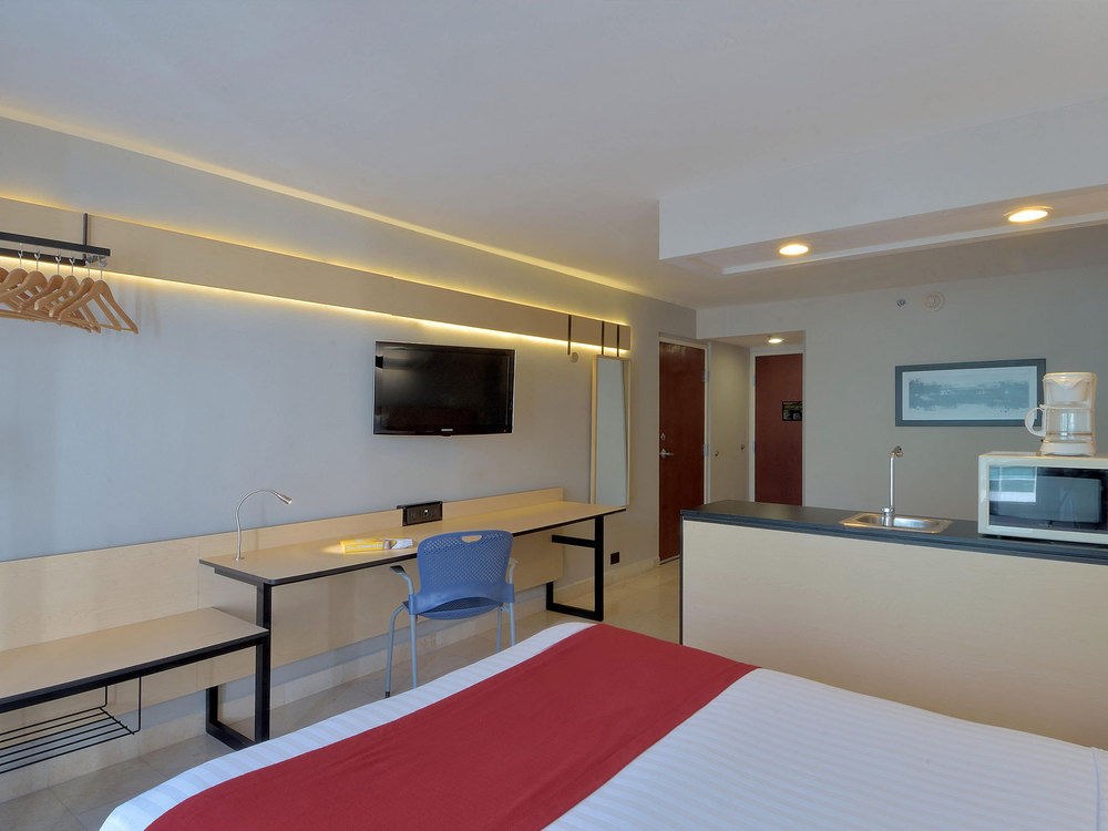 CITY EXPRESS CANCUN photo 2