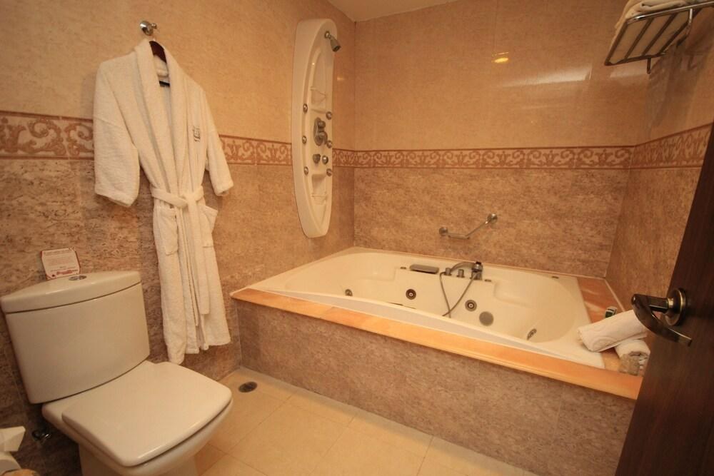 GRAN HOTEL DILIGENCIAS photo 4