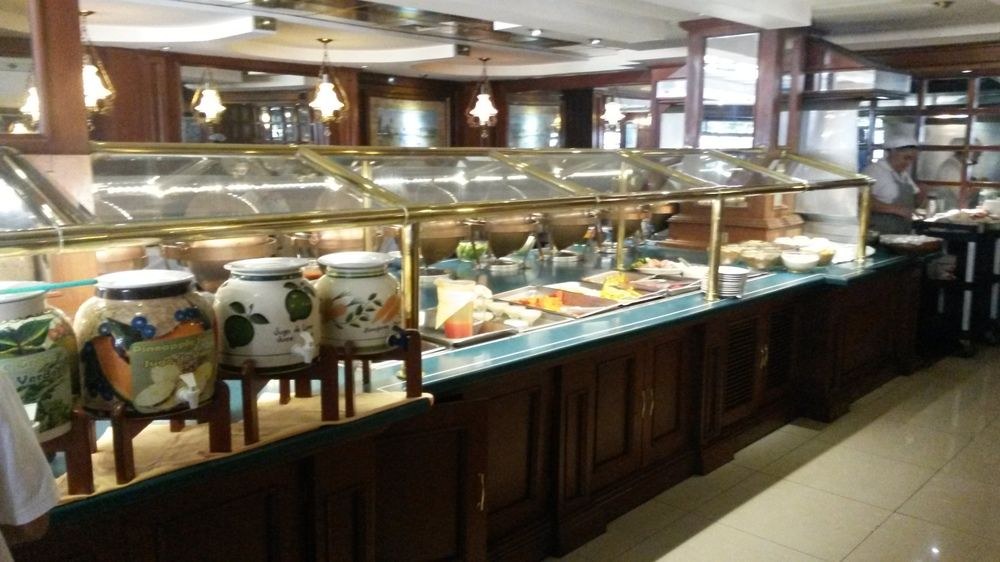 Country Plaza photo 1
