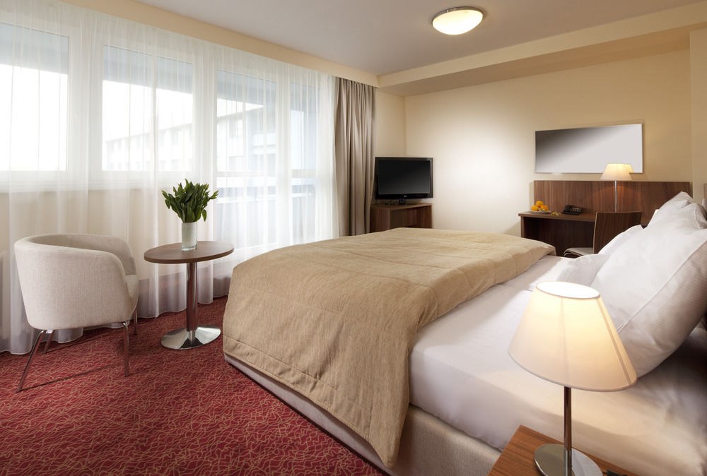 CLARION CONGRESS HOTEL