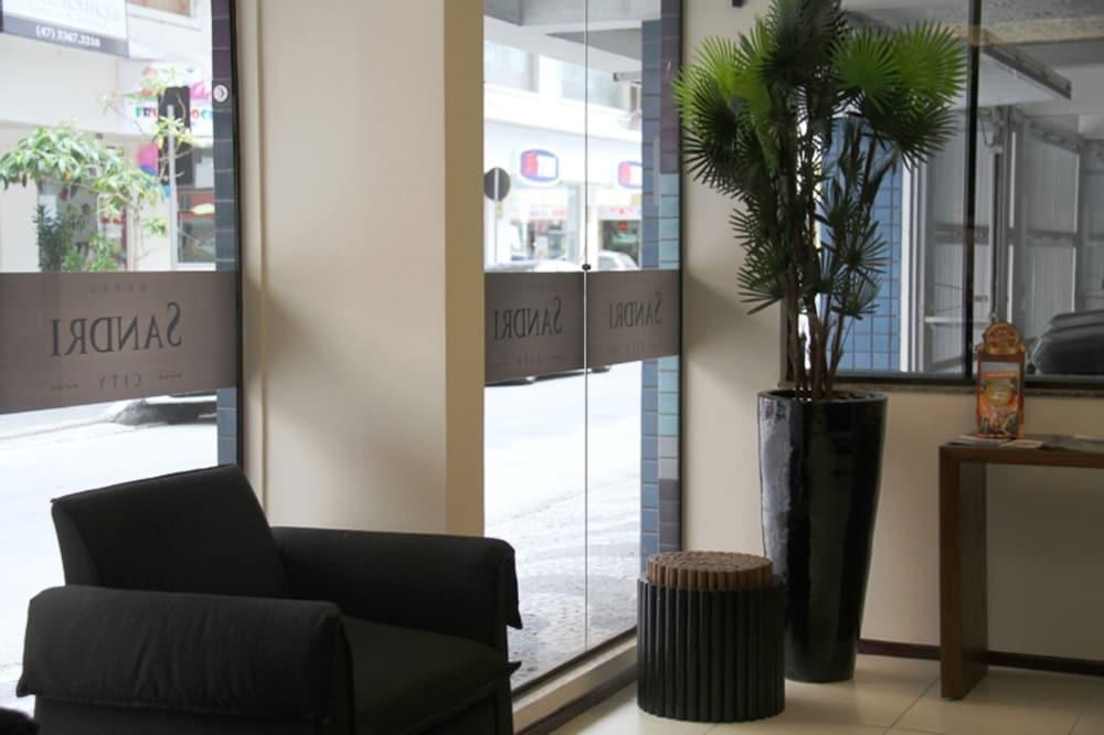 SANDRI CITY HOTEL photo 2