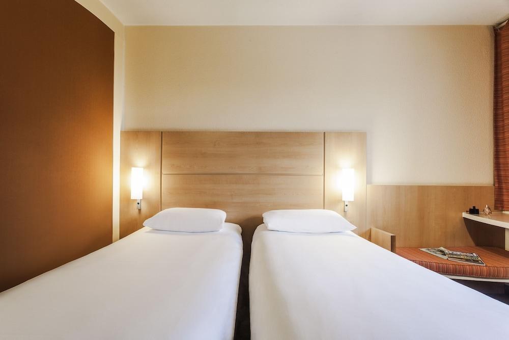 IBIS LONDON EXCEL DOCKLANDS HOTEL photo 3