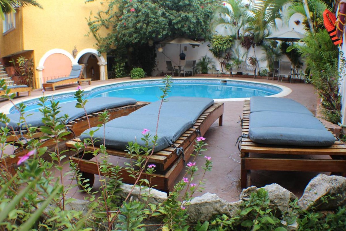 SUITES CANCUN CENTER photo 1