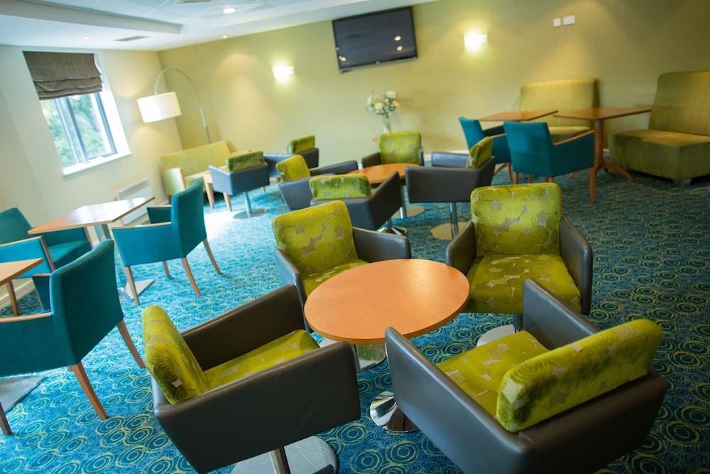 HOLIDAY INN EXPRESS KNOWSLEY photo 3