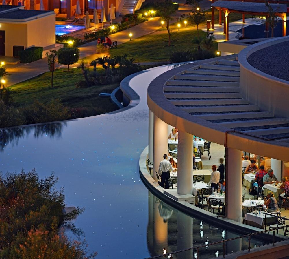 LA MARQUISE LUXURY RESORT COMPLEX photo 4