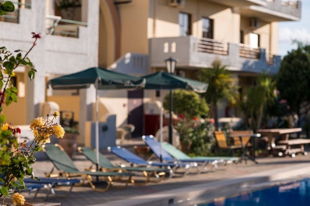 NIREAS HOTEL photo 1