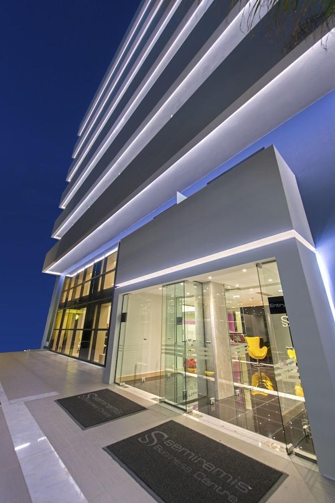 Semiramis City Hotel