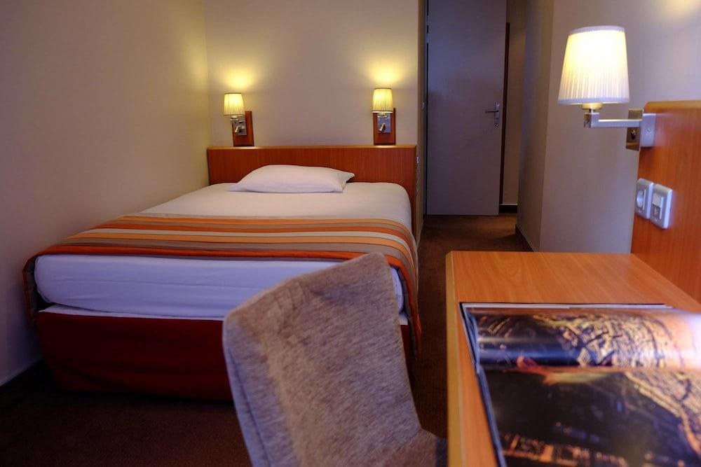 TERMINUS HOTEL