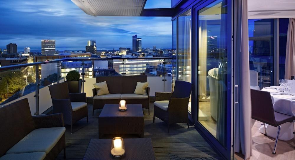 DoubleTree by Hilton Manchester - Piccadilly photo 3