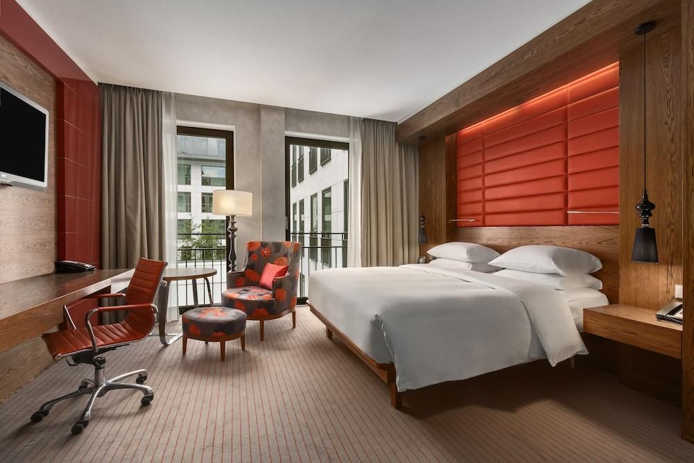 Hilton The Hague photo 2