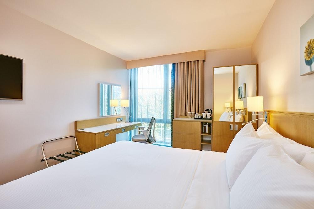 Hilton Garden Inn Bristol City Centre photo 4