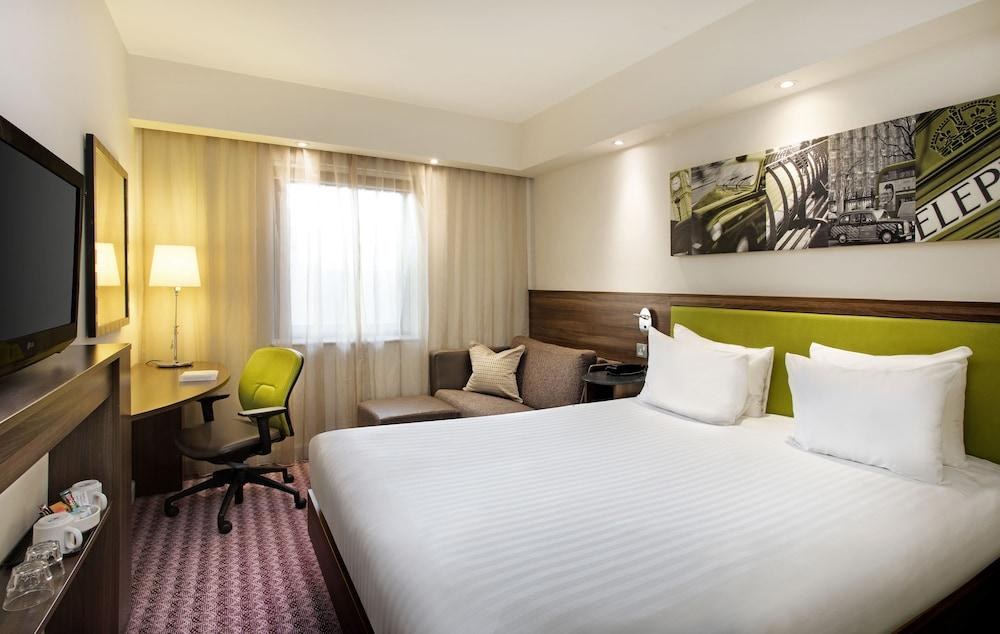 Hampton by Hilton London Croydon photo 3
