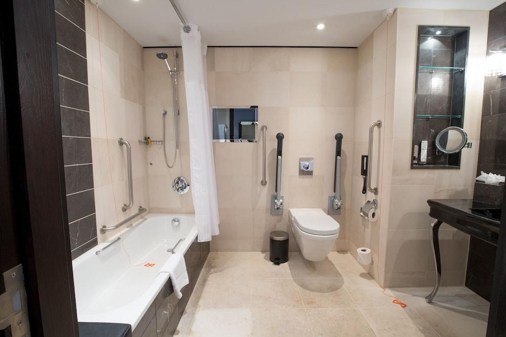 Hilton London Syon Park photo 2